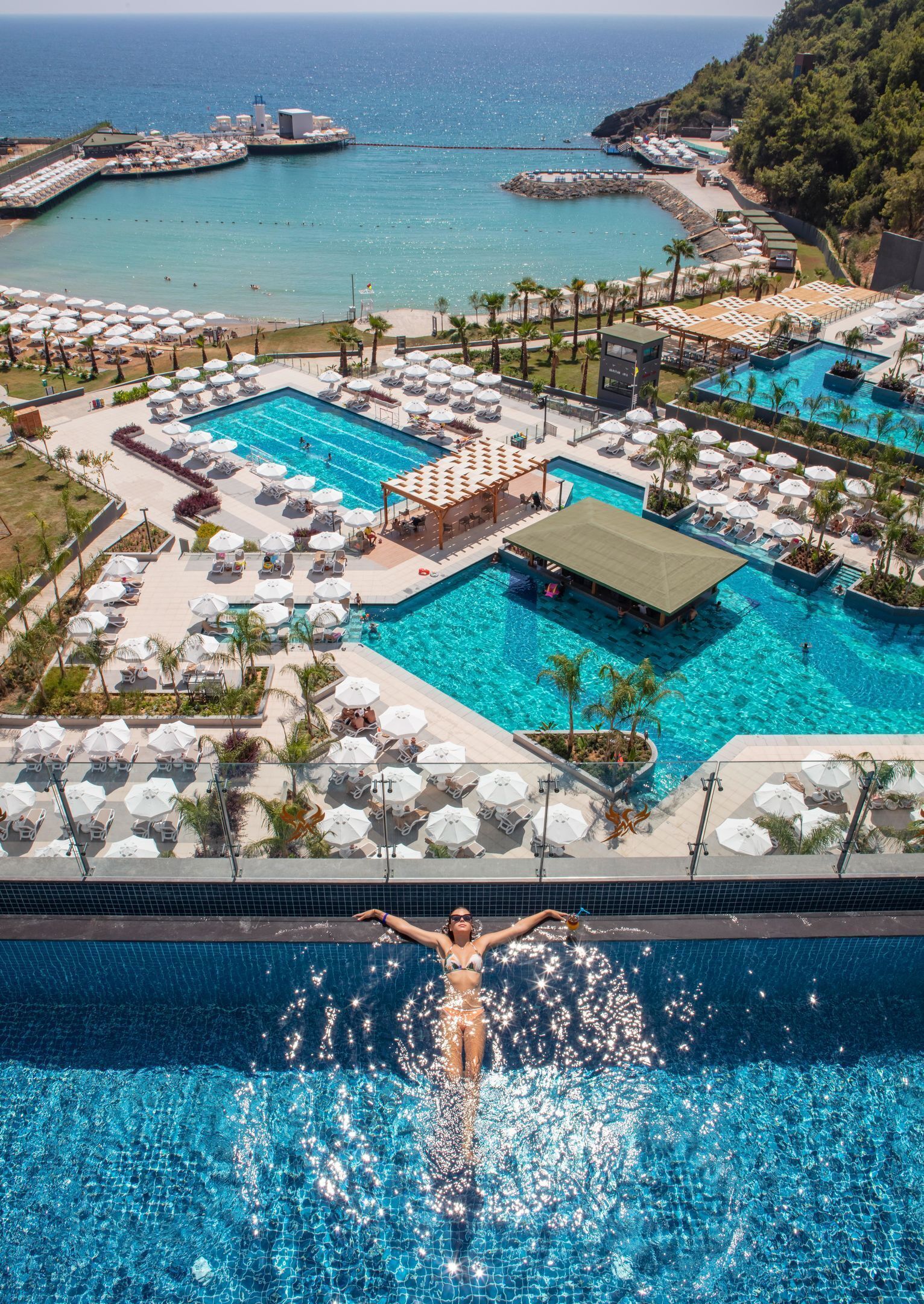 Mylome Luxury Hotel & Resort - אוקורצ'אלאר - בריכה