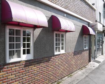 G16 Inn - Yilan City - Edificio