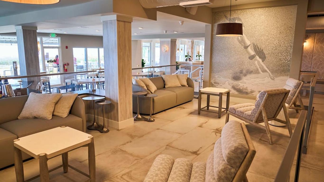 North Shore Oceanfront Resort Hotel