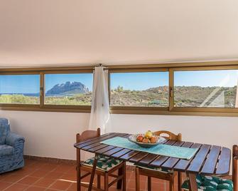Casa Marianna - Porto San Paolo - Comedor