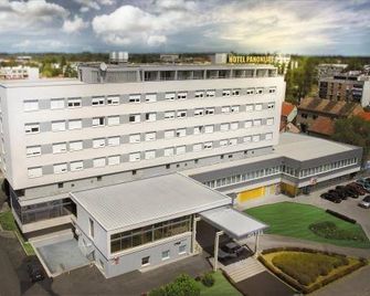 Hotel Panonija - Sisak - Building