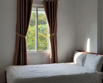 Nha Nghi Anh Sang - Duc Trong - Bedroom