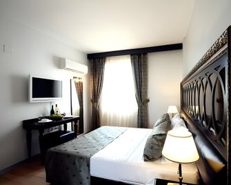 barbarossa club hotel - Kizilbağ - Habitación
