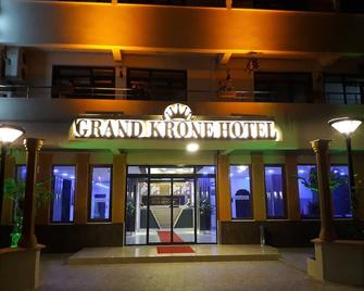 Grand Krone Hotel - Cinarcik - Budova