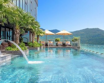 Peninsula Hotel Danang - Da Nang - Piscina