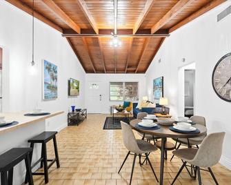 Paradise Awaits! Managed By Bnr Vacation Rentals - Coral Terrace - Phòng ăn