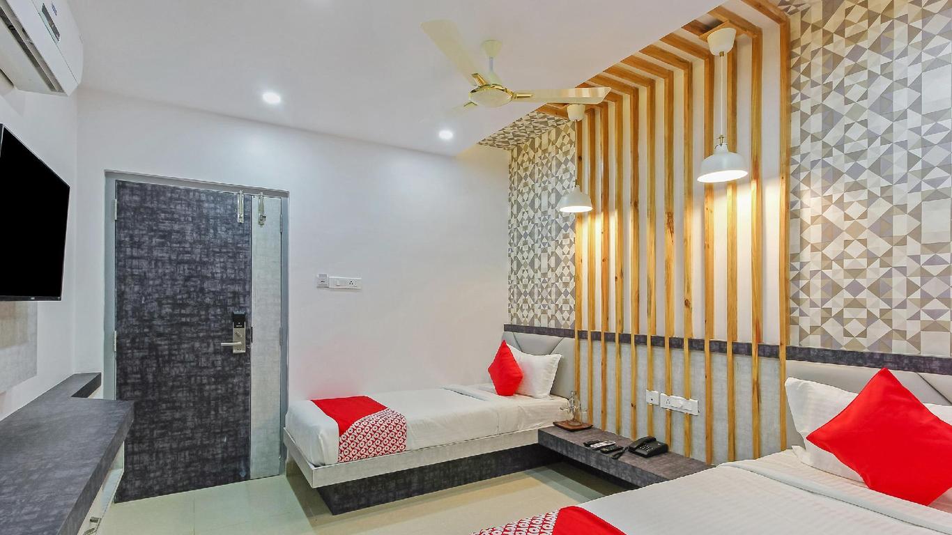 Super Capital O Hoysala Inn