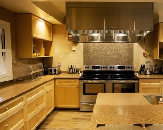 Refresh Inn & Suites - Saskatoon - Küche
