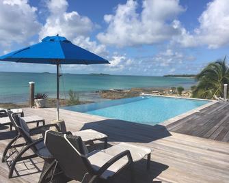 Luxury in the Out Islands, 1st Class for the Selective Vacationer - North Palmetto Point - Piscina