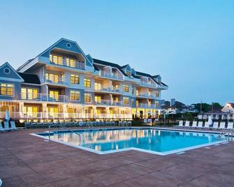 Water's Edge Resort and spa w indoor and outdoor pool and beach. Condo Sleeps 6 - Westbrook - Pool