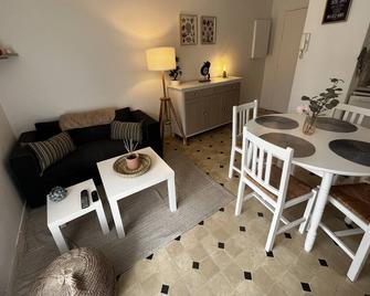 Une parenthèse à dives sur mer - Dives-sur-Mer - Obývací pokoj