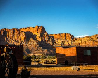 Desert Sage Retreat - Colorado City