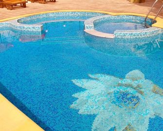 Hotel Feniks - Lozenets - Pool