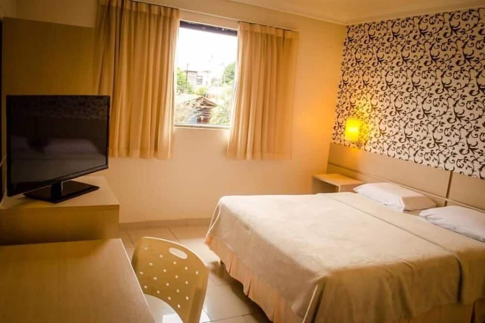 Atalanta Hotel - מקאפה - חדר שינה
