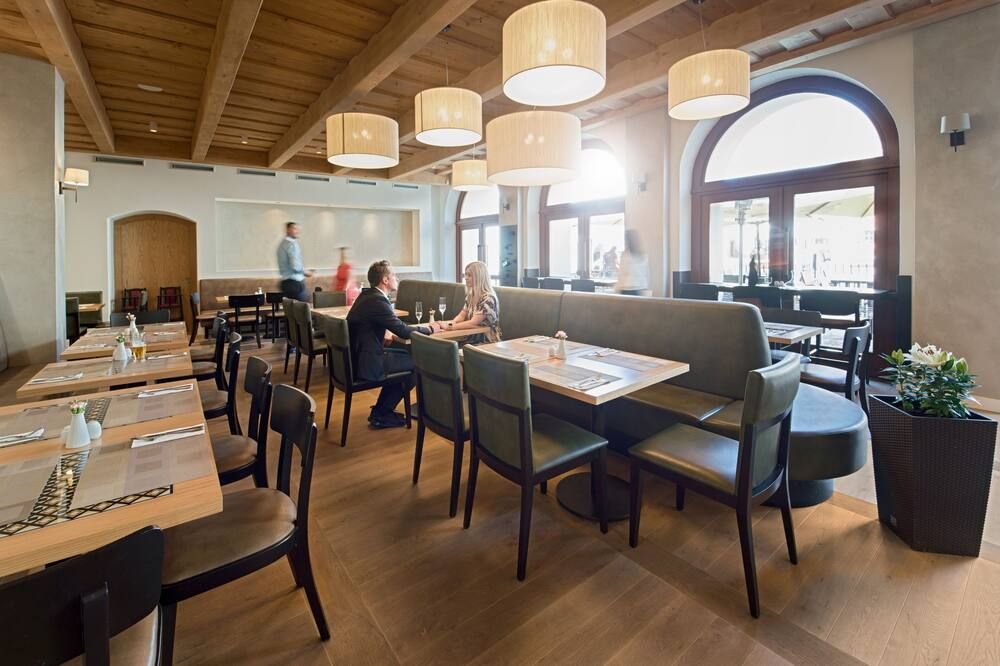 هوتل أولد إن