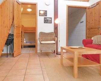 Amazing Apartment In Ystad With Wifi - Ystad - Wohnzimmer