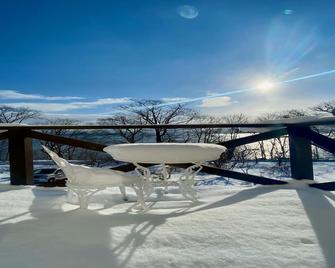 The Lobs, Lake Toya 'former Yellow House by Lake Toya' - Toyako - Balcony