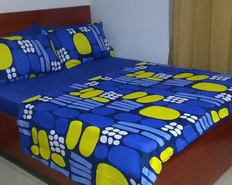 MVH Apartment in Sunyani with free WiFi, AC and fully furnished kitchen. - Sunyani - Bedroom