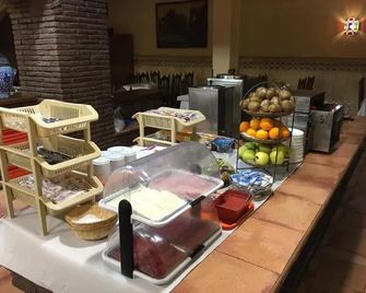 Balneario De Alicun De Las Torres - Villanueva de las Torres - Buffet