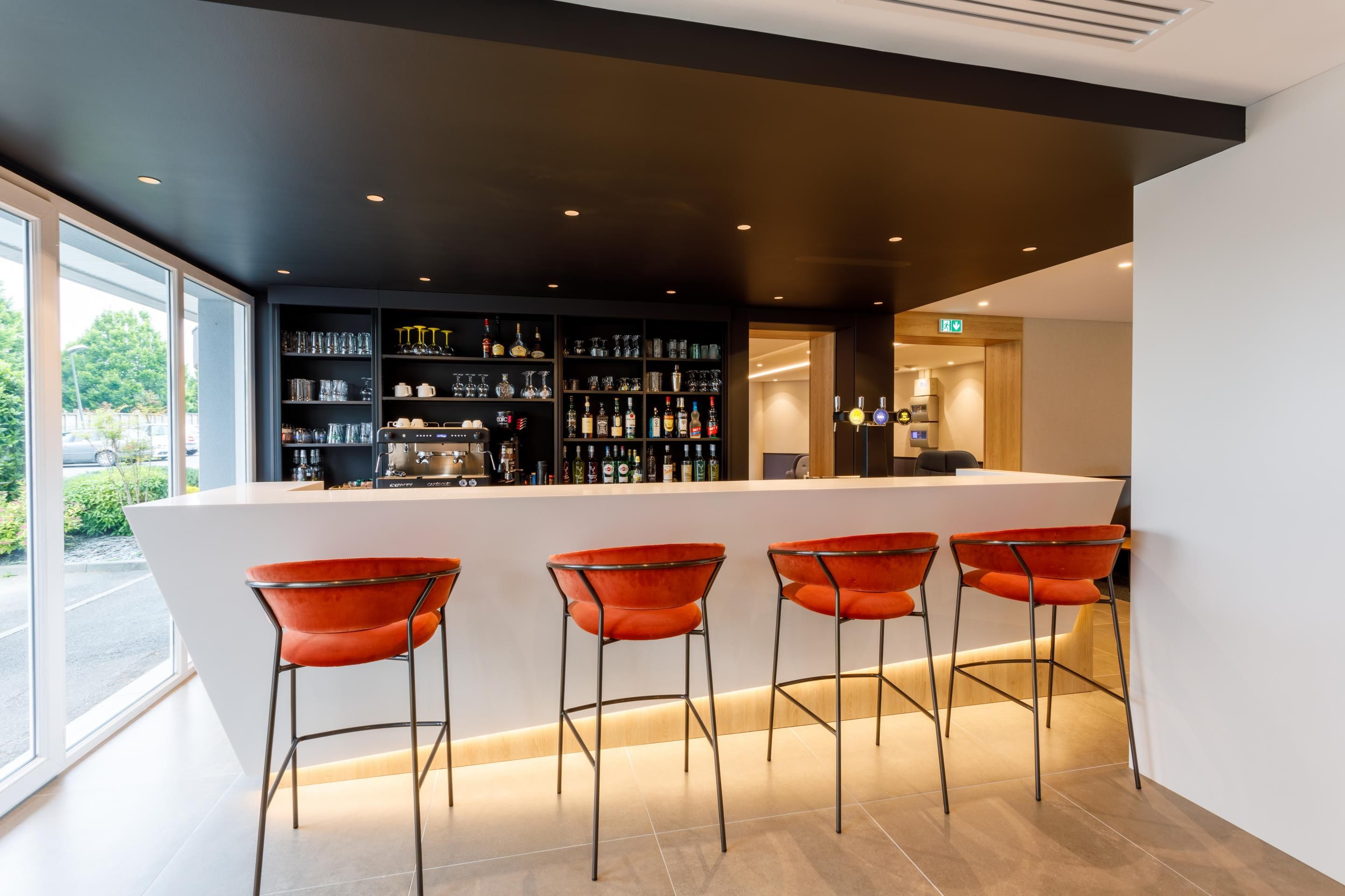 Brit Hotel Piscine & Spa - Fougères - Fougères - Bar