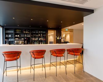 Brit Hotel Piscine & Spa - Fougères - Fougères - Bar