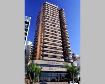 Quality Suites Vila Velha - Vila Velha - Gebäude