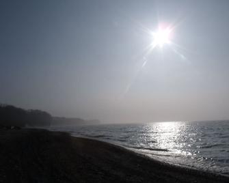 Delightful Lake Erie Cottage - Westfield - Playa