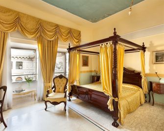 Hotel Art Resort Galleria Umberto - נאפולי - חדר שינה