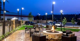 Towneplace Suites By Marriott Whitefish - Whitefish - Patio