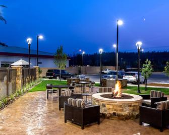 Towneplace Suites By Marriott Whitefish - Whitefish - Innenhof