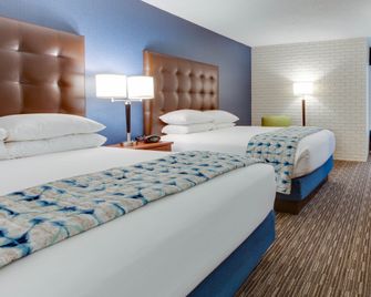Drury Inn & Suites Nashville Airport - נאשוויל - חדר שינה
