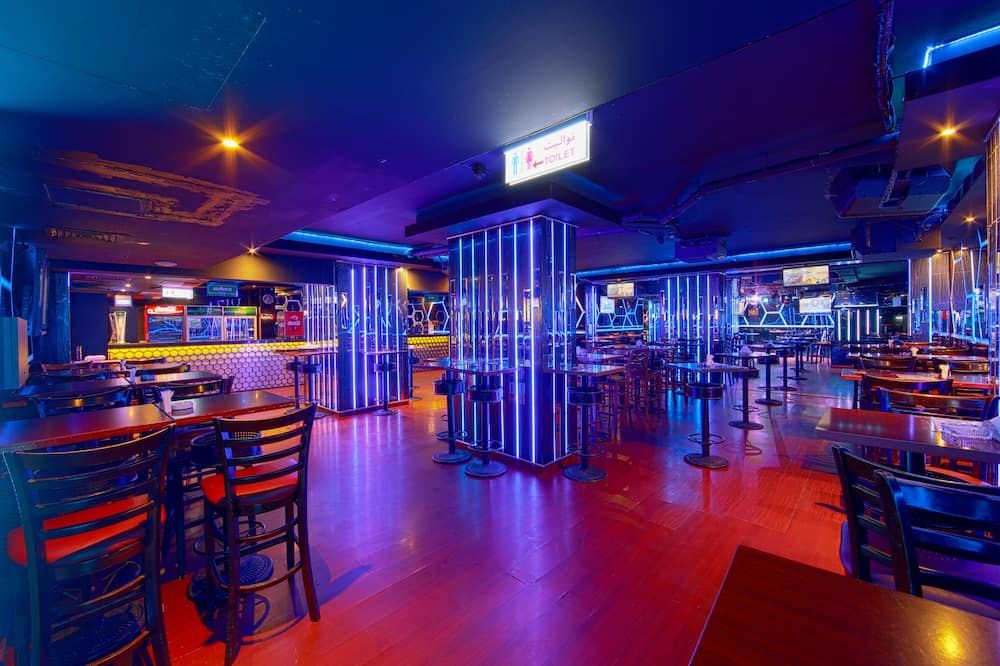 Manhattan Avenue Hotel