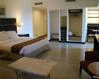 Days Hotel Iloilo - Iloilo City - Bedroom