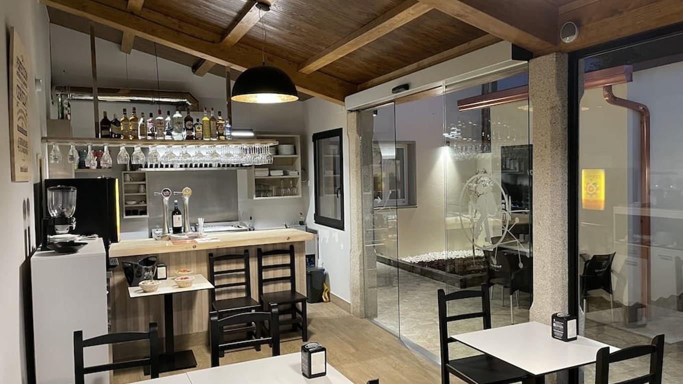 بنسيون سان أنتون - هوستل