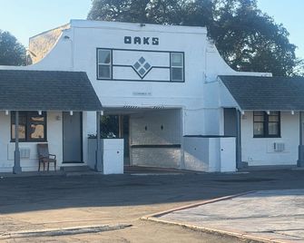 The Oaks Motel - Gilroy