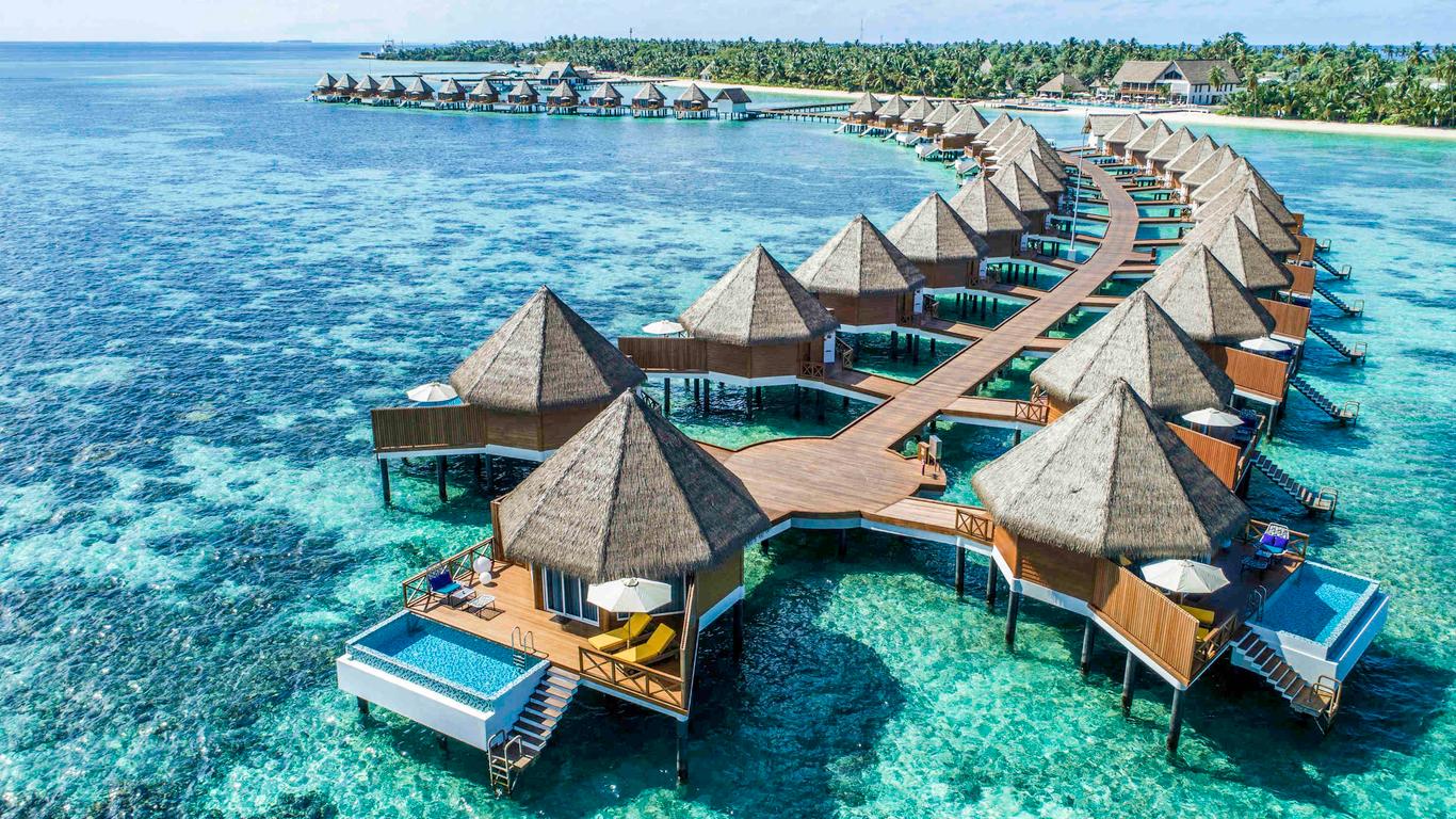 Mercure Maldives Kooddoo Resort