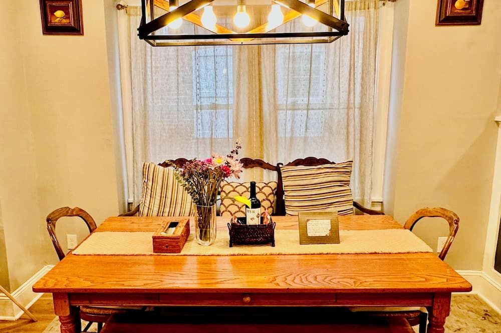 Sophia's Garden Cottage-4br/2.5b/3car-P/New Hvac/Wifi /Walk-Z/Colleges/Kids/Up-8