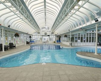 Basingstoke Hotel - Hook - Bazén