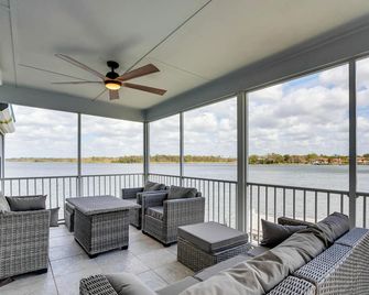 Waterfront Gem Crystal River Family Home - Crystal River - Балкон