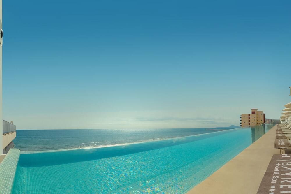 آر إتش بايرن هوتل آند سبا