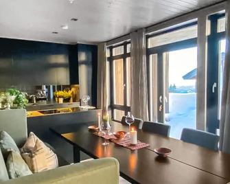 Amazing Apartment In Noresund With Wifi - Noresund - Dining room