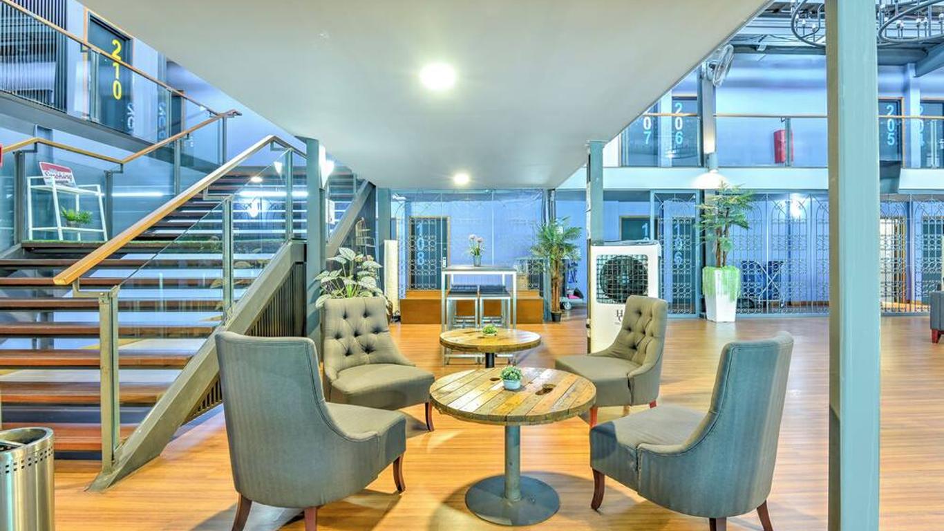 Quayside Hotel