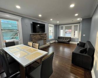 Large family home Near NYC - Passaic - Dining room
