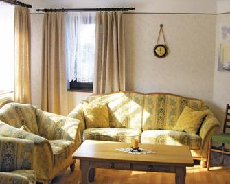 4 bedroom accommodation in Schönberg - Schoenberg - Sala de estar