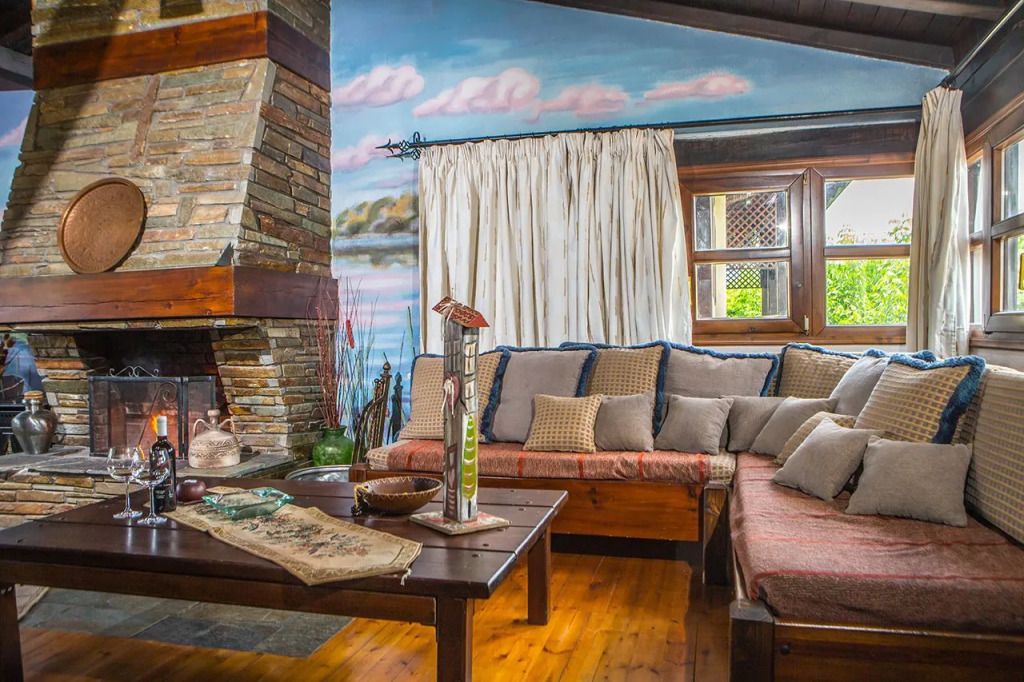 أويكوبيريجيتيس هوتل