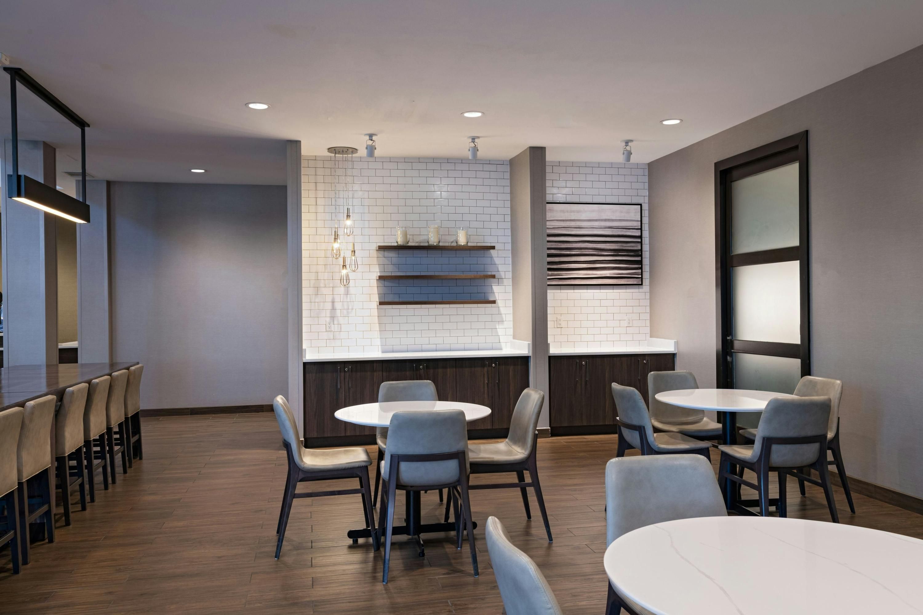 Residence Inn by Marriott Dallas DFW Airport South/Irving - אירווינג - מסעדה