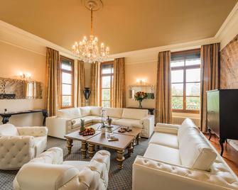 Hotel Metropole Geneve - Geneva - Living room
