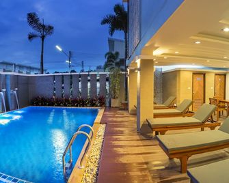 Ratana Hotel Rassada (Sha Plus+) - Ratsada - Pool