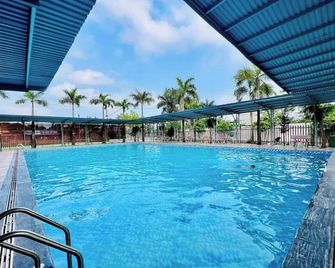 May Garden Homestay - Ninh Binh - Zwembad