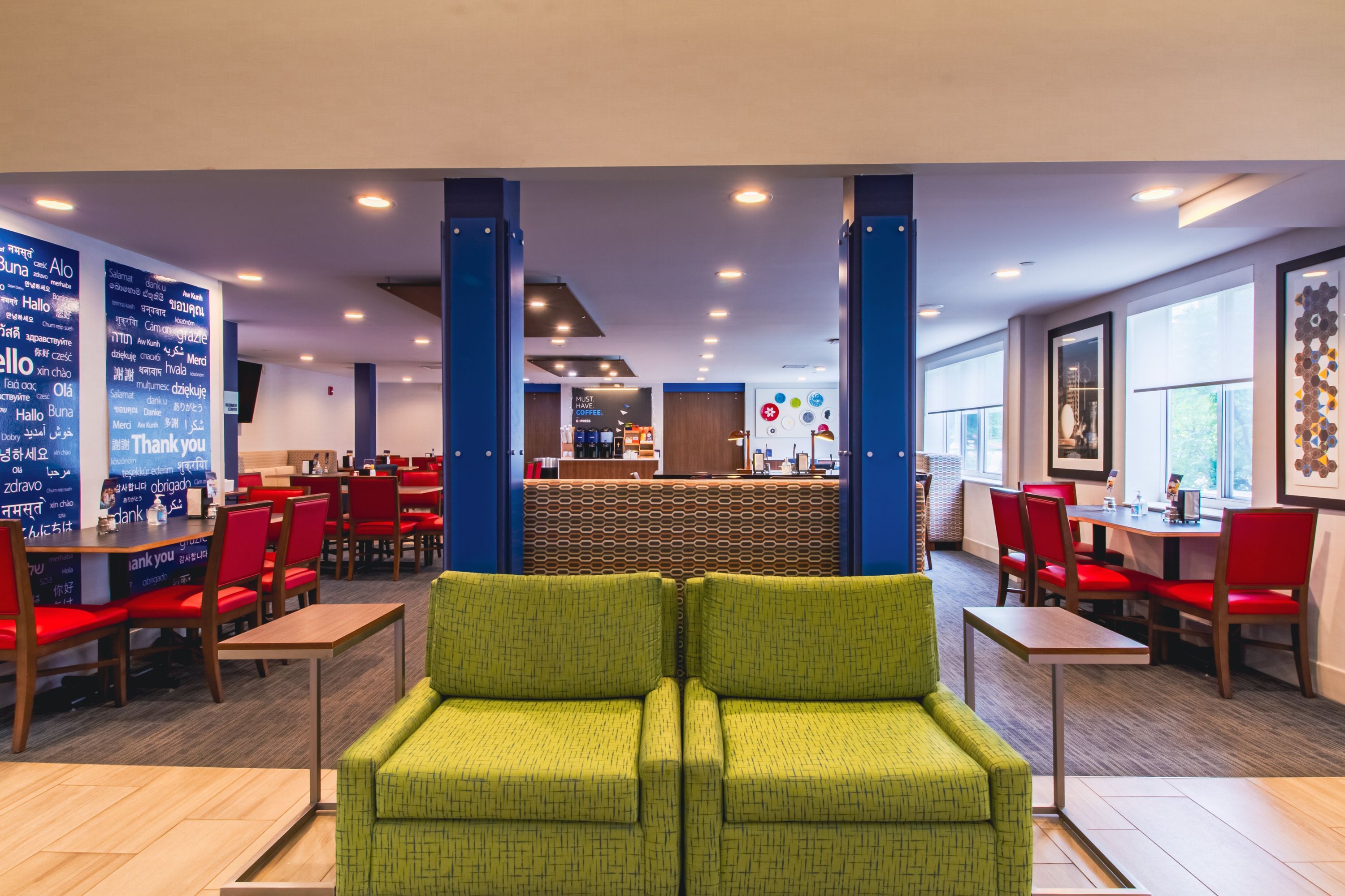 Holiday Inn Express & Suites Lincoln East - White Mountains By IHG - לינקולן - בניין